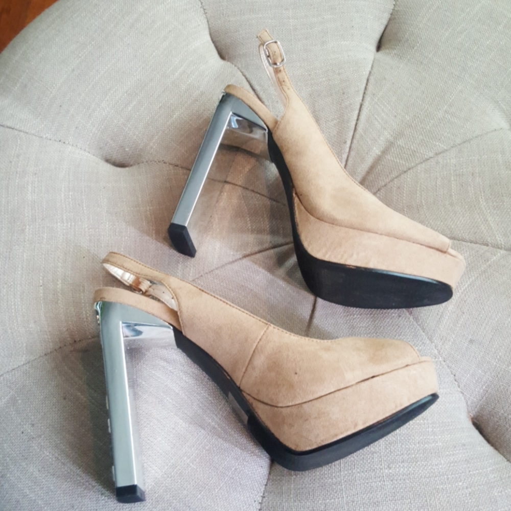 Shoes - Picture 3 of 5